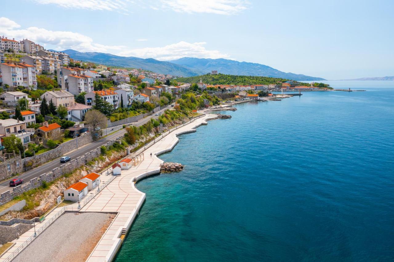 Apartments By The Beach Adela Senj Senj (Lika-Senj) Exterior foto
