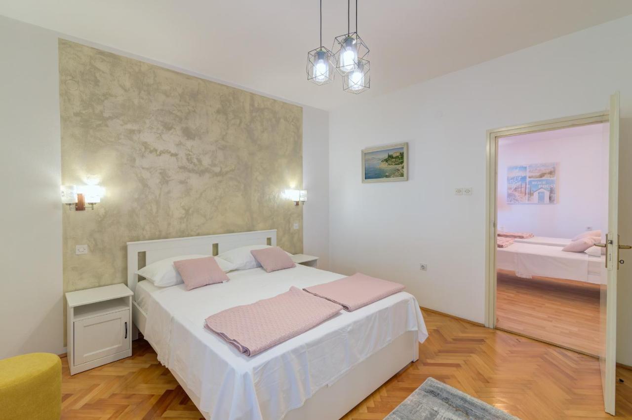 Apartments By The Beach Adela Senj Senj (Lika-Senj) Exterior foto