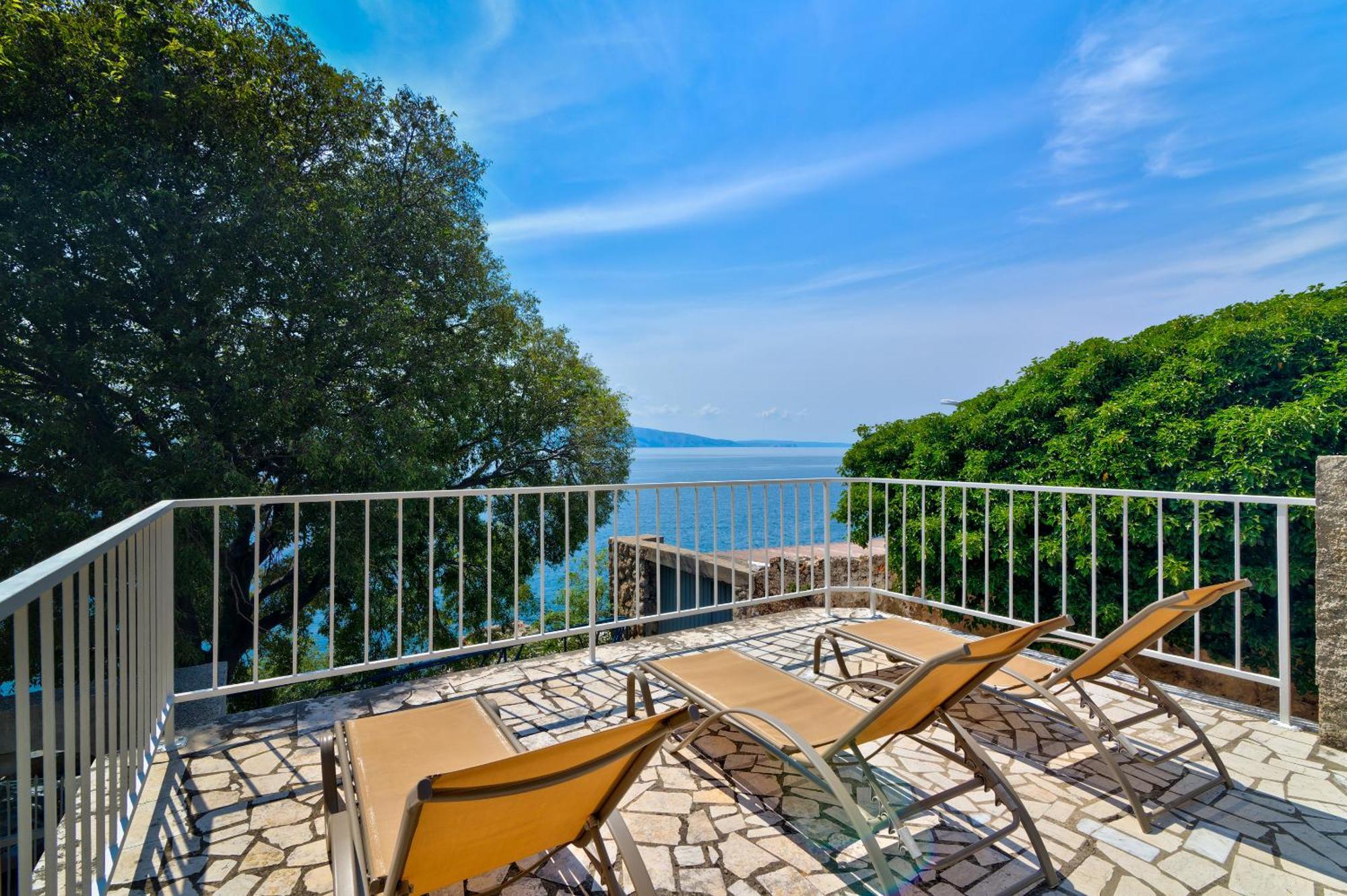 Apartments By The Beach Adela Senj Senj (Lika-Senj) Exterior foto