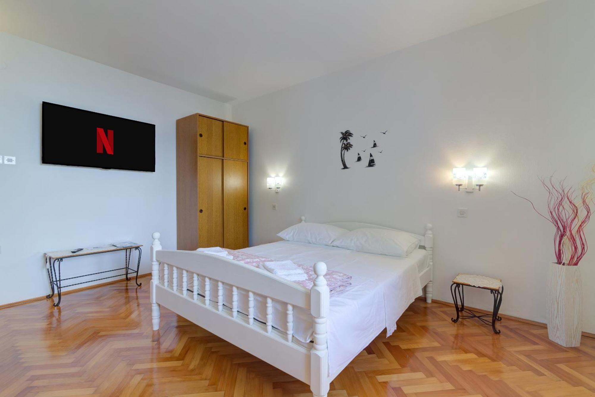 Apartments By The Beach Adela Senj Senj (Lika-Senj) Exterior foto